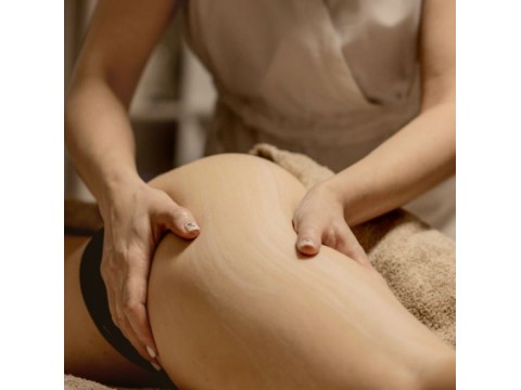 Šveitimas, limfodrenažinis masažas ir įvyniojimas su anticeliulitine kauke 1,15h, "OLD TOWN SPA" masažo ir grožio klinikoje Vilniuje